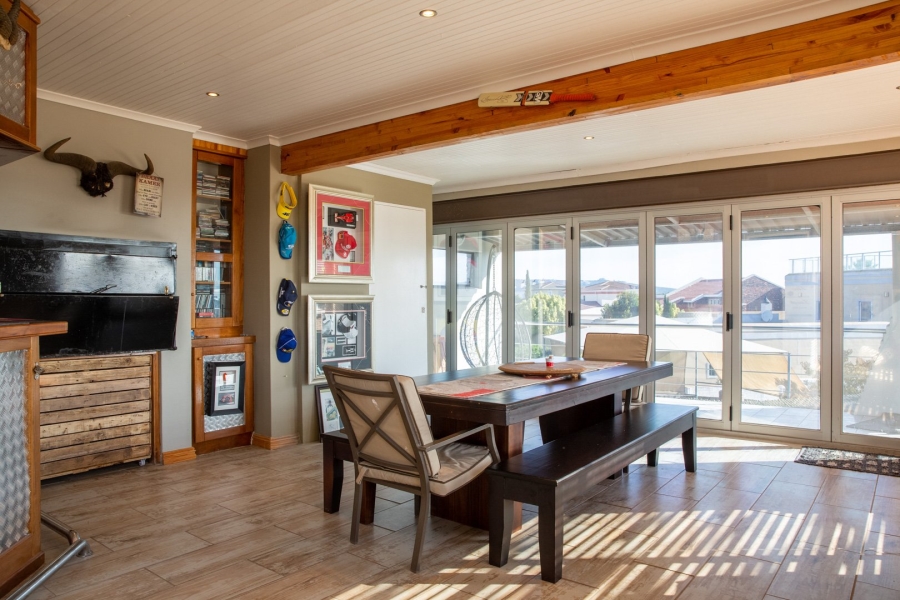4 Bedroom Property for Sale in Myburgh Park Western Cape